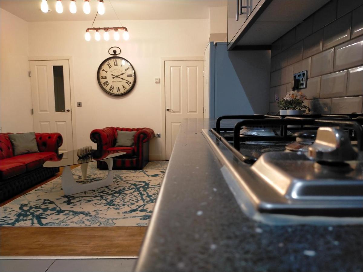 4 Bed Entire House - Heart Of The City - Near Sufc Sheffield Eksteriør bilde